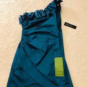 One shoulder blue dress